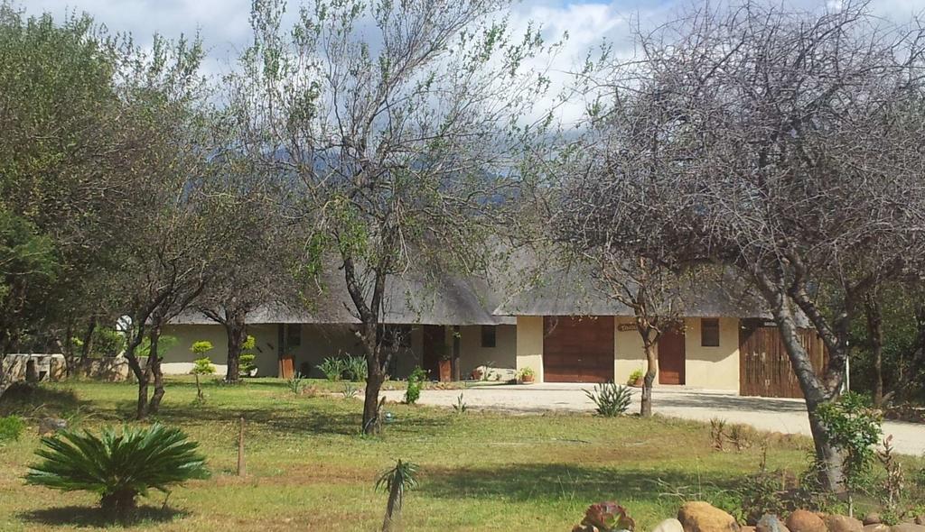 Stunning Mountain Views From A 3-Bedroom Home With Pool 호에드스프뤼트 객실 사진